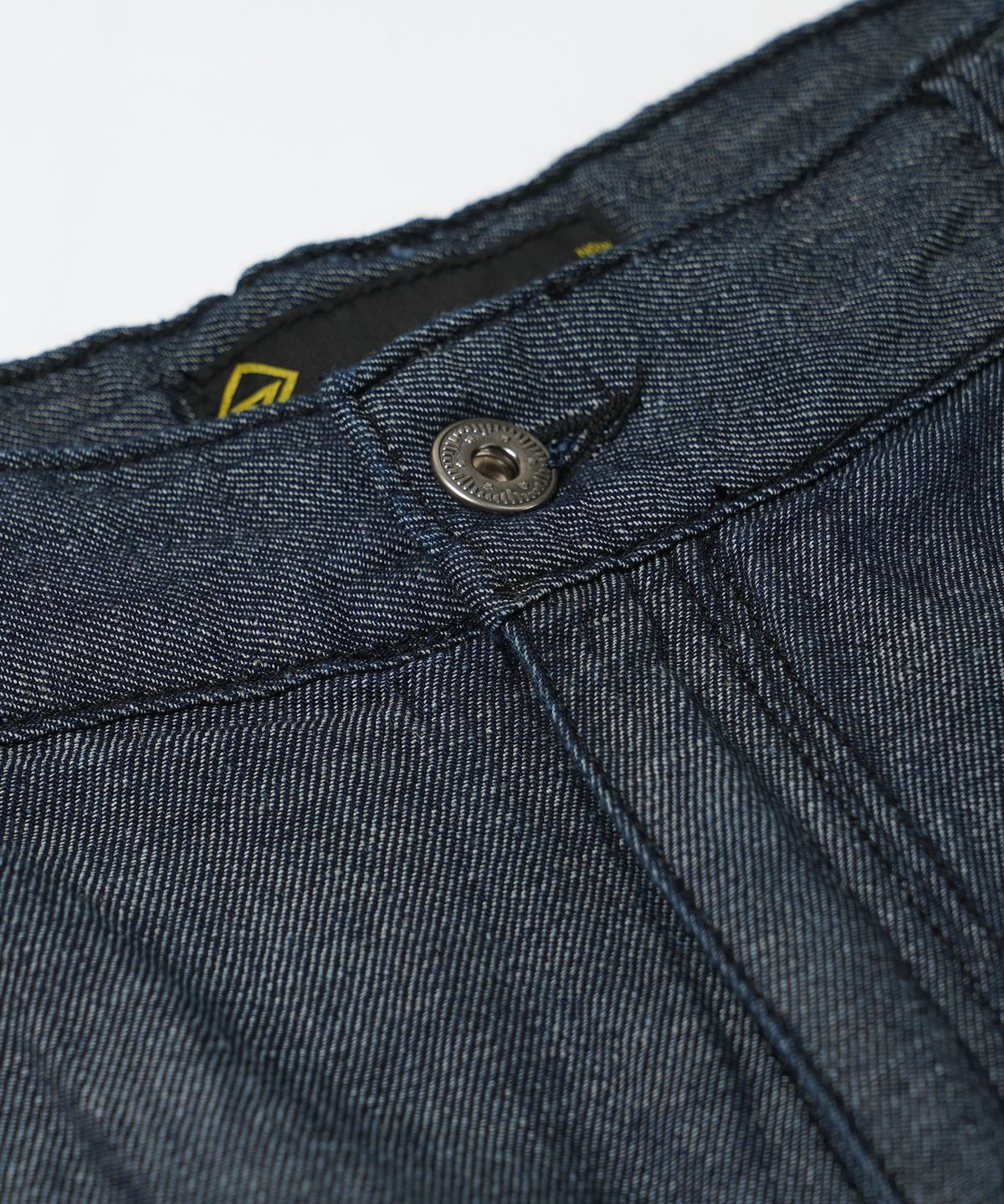 프리즘웍스(FRIZMWORKS) LINEN DENIM ONE TUCK BERMUDA PANTS _ INDIGO
