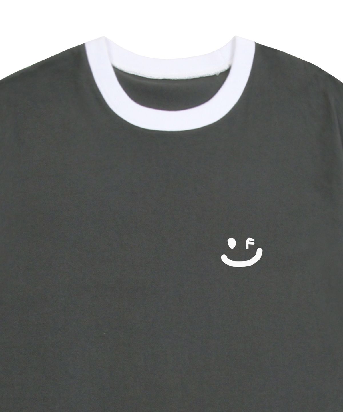그레이버(GRAVER) [UNISEX]스몰 드로잉스마일 배색 반팔티_차콜