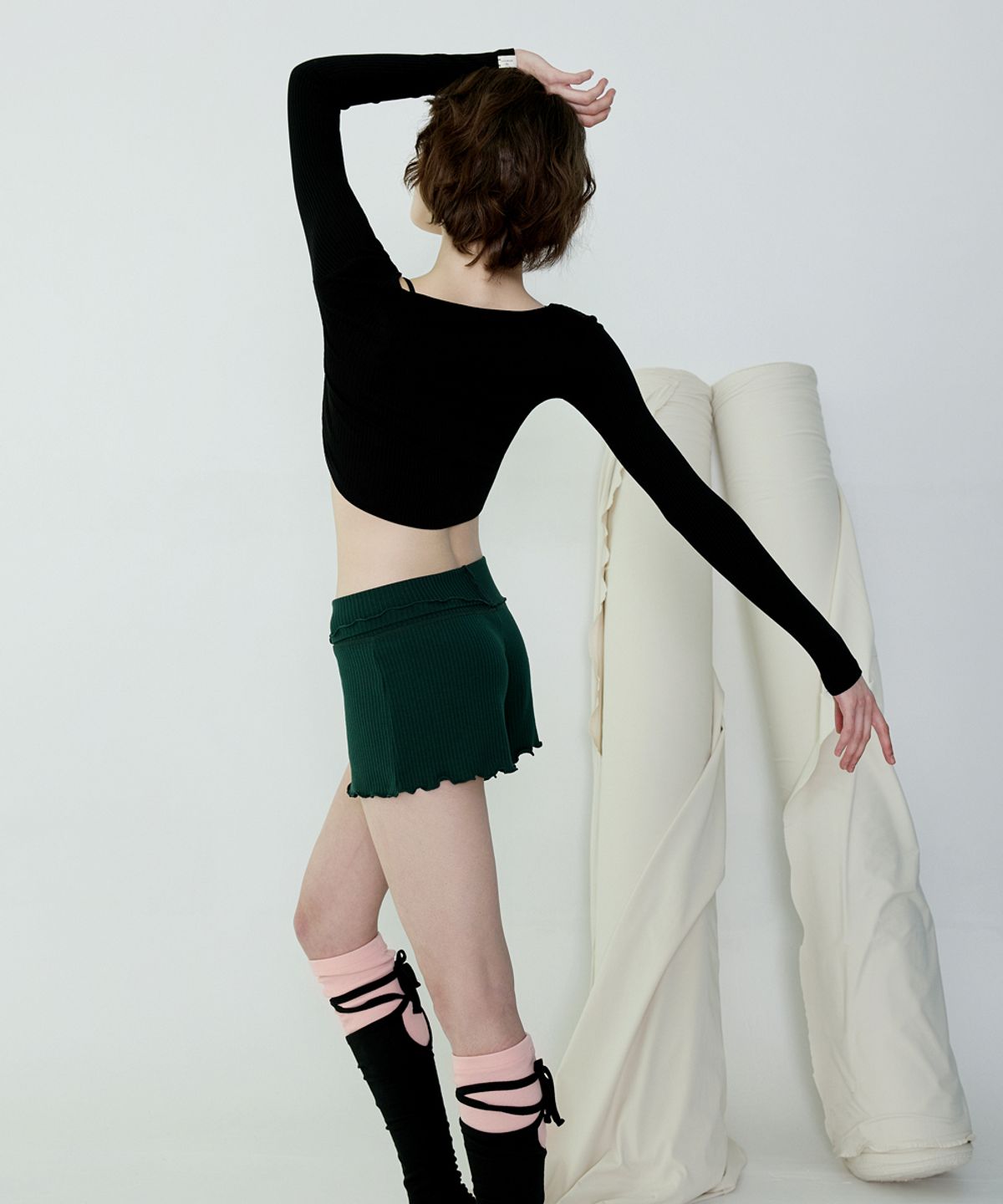 데비웨어(DEVIWEAR) 줄리아 골지 롱슬리브  DEVI-T0092-블랙