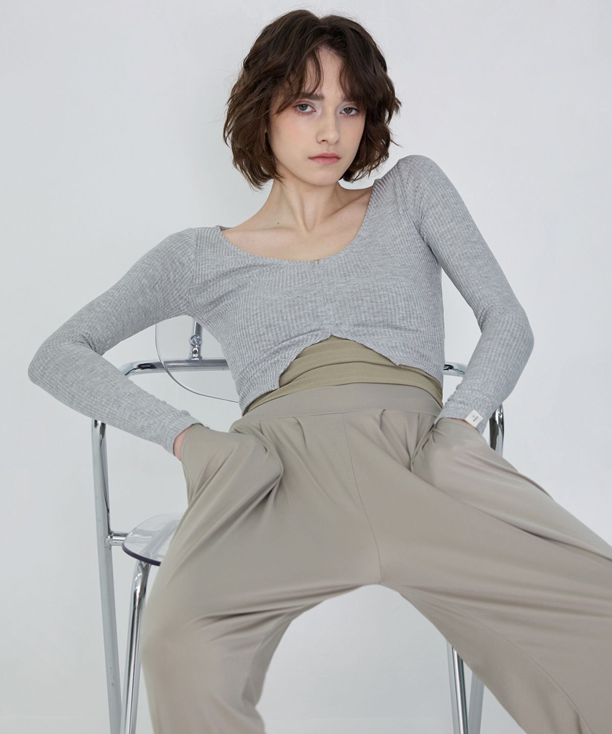 데비웨어(DEVIWEAR) 줄리아 골지 롱슬리브  DEVI-T0092-그레이