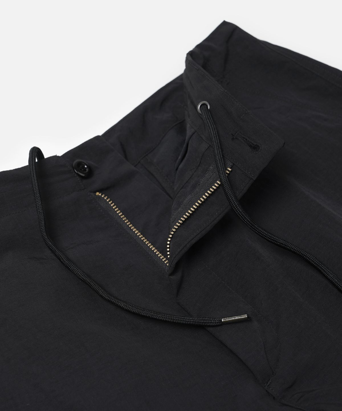 프리즘웍스(FRIZMWORKS) NYLON RIPSTOP PARACHUTE PANTS _ BLACK