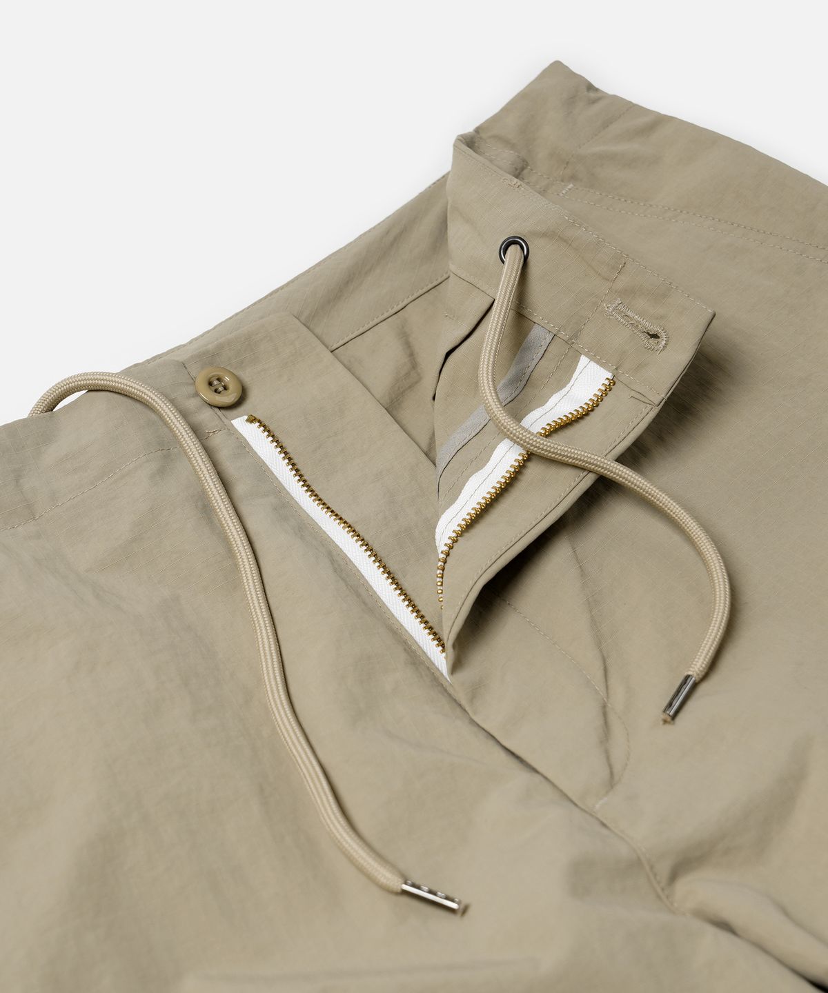 프리즘웍스(FRIZMWORKS) NYLON RIPSTOP PARACHUTE PANTS _ BEIGE