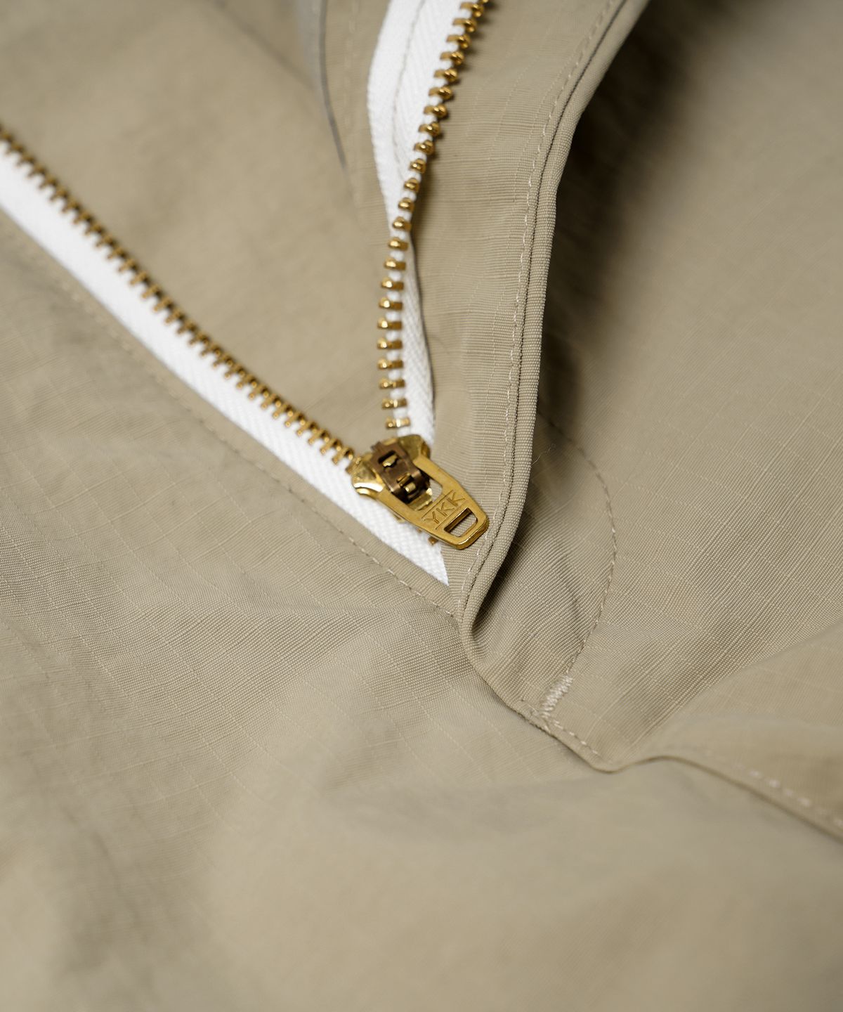 프리즘웍스(FRIZMWORKS) NYLON RIPSTOP PARACHUTE PANTS _ BEIGE
