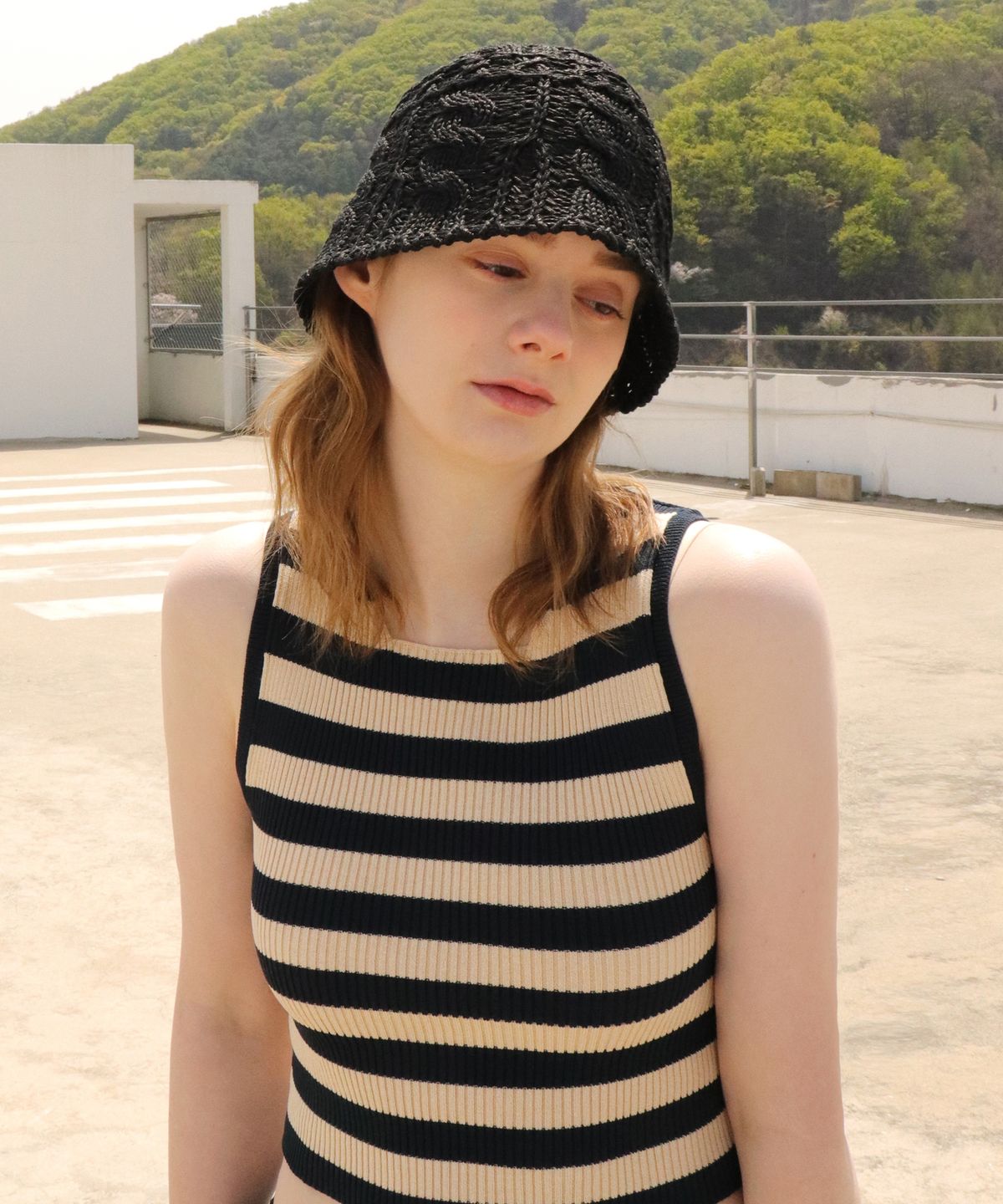 엘케블룸(ELKE BLOEM) JULY BLACK BUCKET HAT