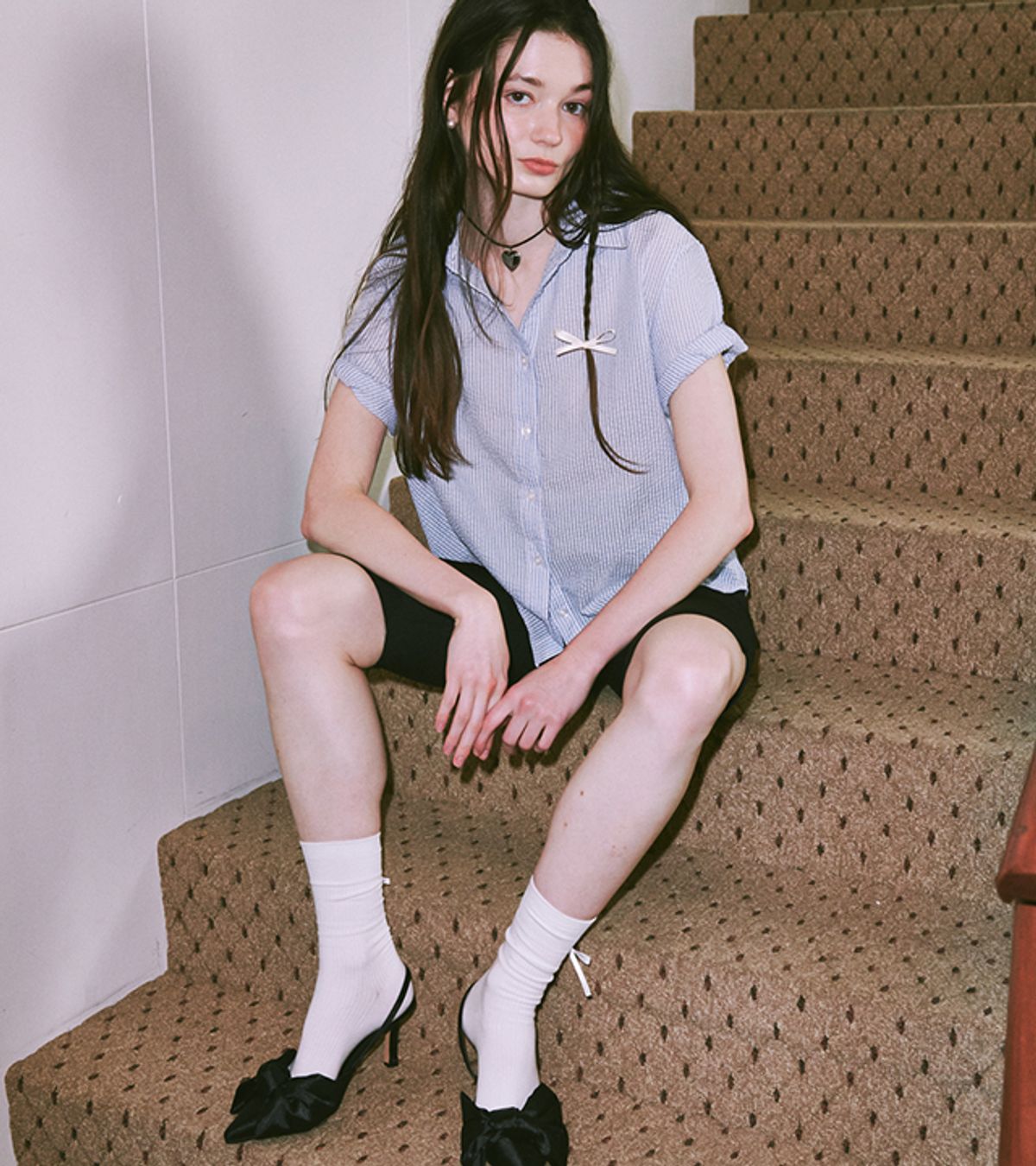 론론(RONRON) SEERSUCKER BASIC SHORT SHIRT BLUE STRIPE