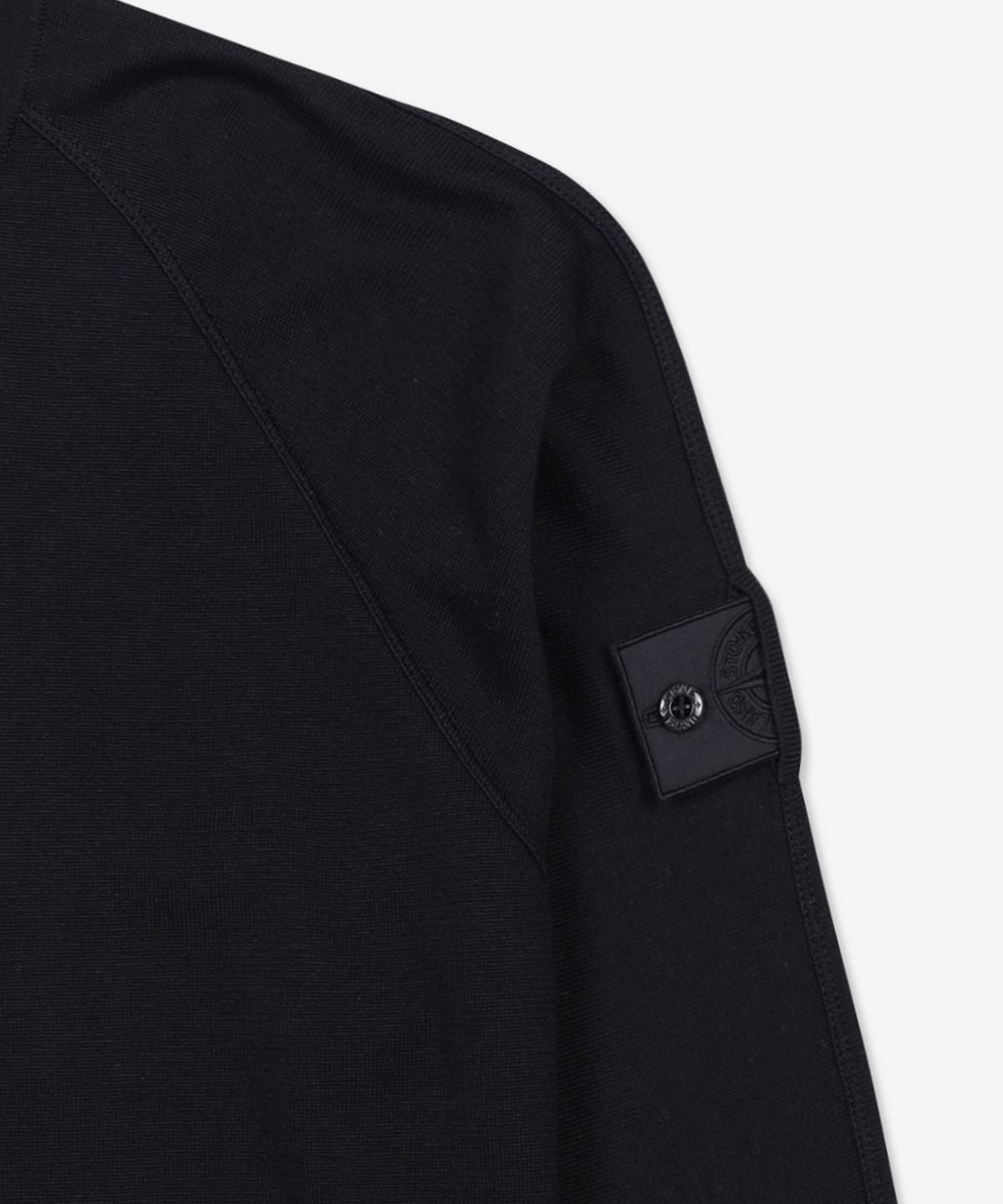 스톤아일랜드(STONE ISLAND) 남성 쉐도우 프로젝트 와펜 패치 라운드 니트 - 블랙 / 77195061SV0029