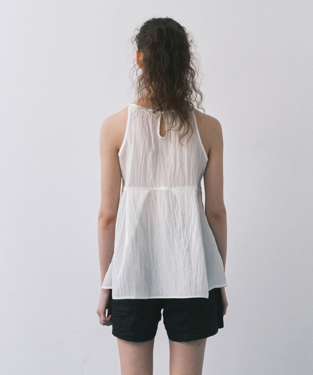 마이스(MAIS) BALLOON TUCK BLOUSE / WHITE