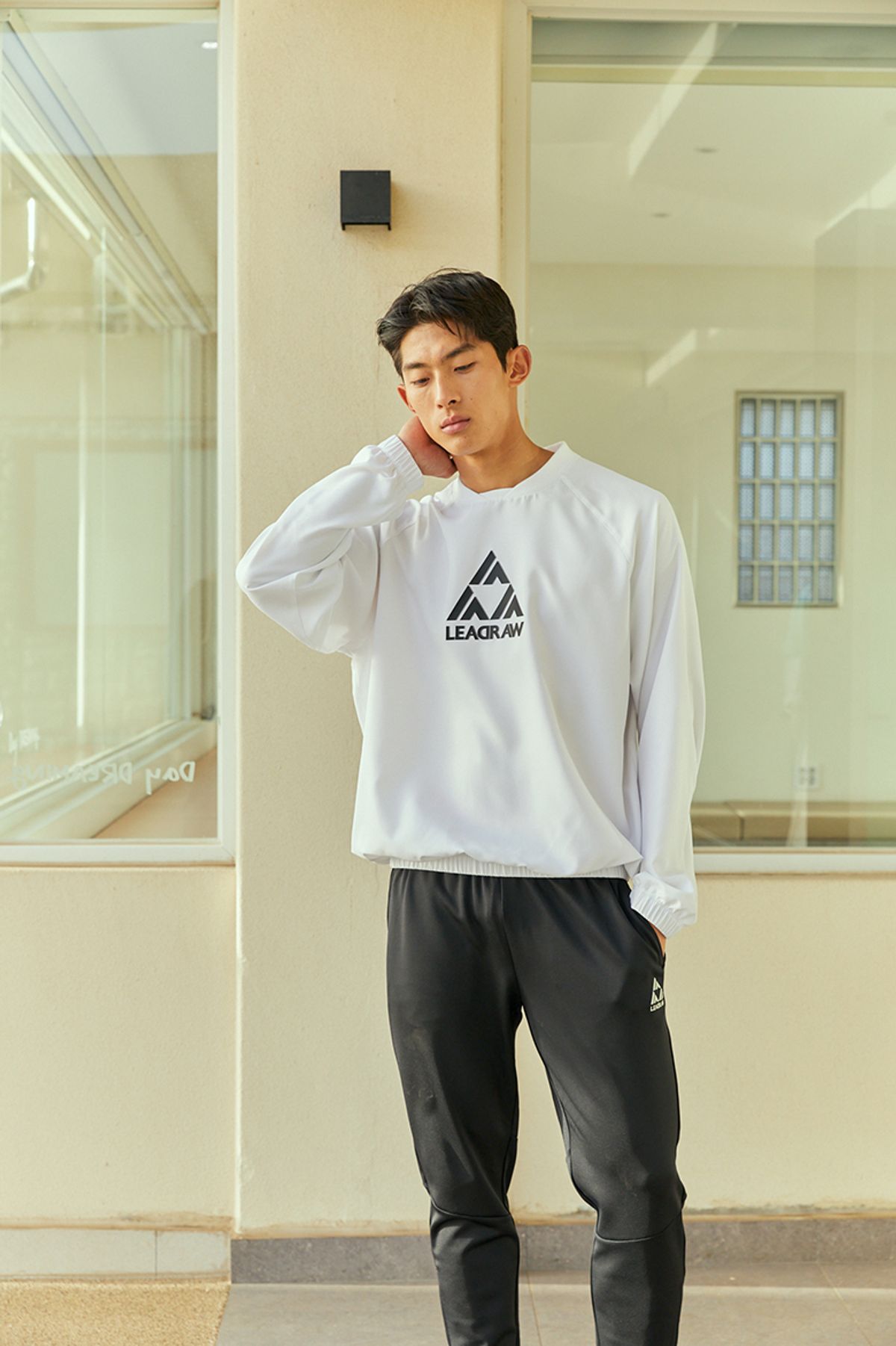 리드로(LEADRAW) 에어스쿱 스웻셔츠 B _ 화이트