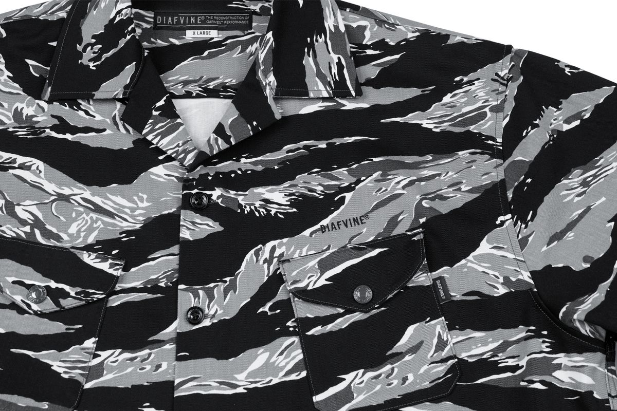 디아프바인(DIAFVINE) DV.LOT 685 Multi Pocket Shirt -Tiger Stripe Camo Grey-