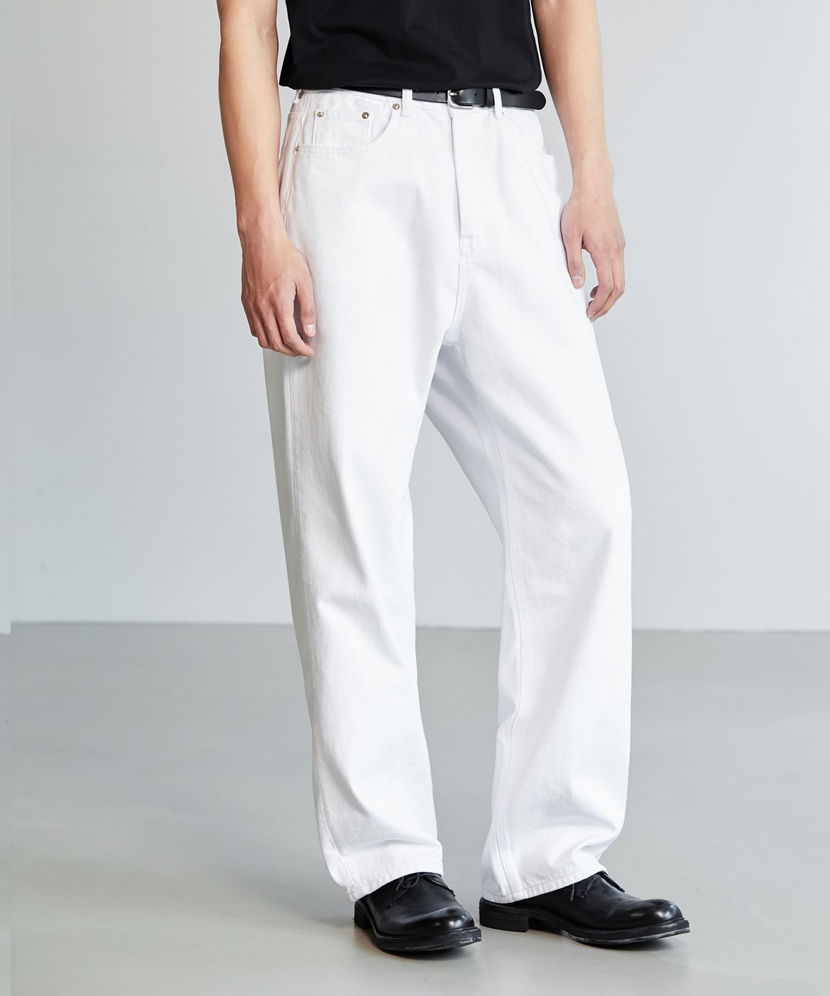 브랜디드(BRANDED) 1854 CLEAR WHITE JEANS [EXTRA WIDE STRAIGHT]