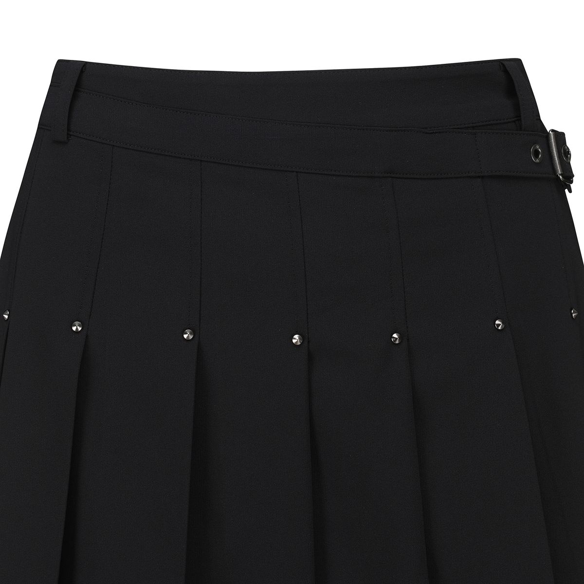 어뉴골프(ANEW GOLF) WOMEN BUCKLE DECORATIOIN PLEATS SKIRT_BK