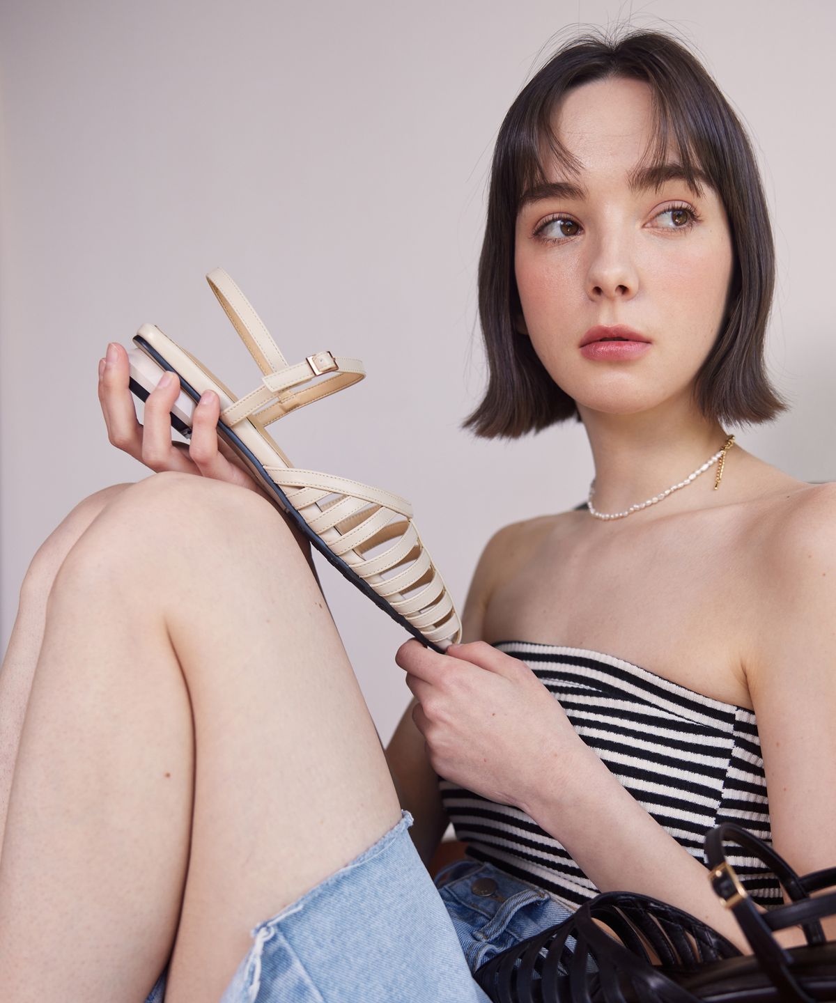 세스띠(CESTI) 스탭 시스루 슬링백 샌들 (BEIGE)