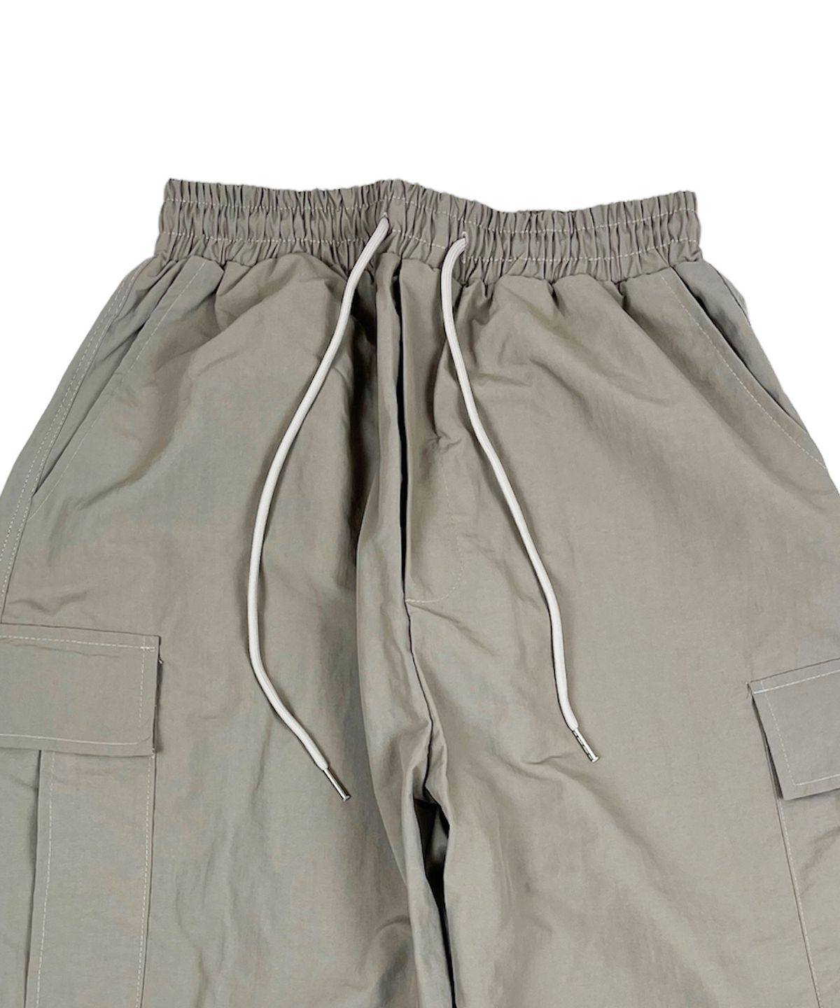 스케이터락(SK8ER ROCK) Nylon Cargo Wide Long Half Pants Beige
