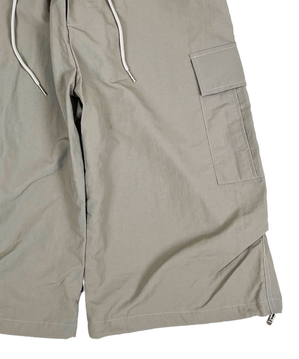 스케이터락(SK8ER ROCK) Nylon Cargo Wide Long Half Pants Beige