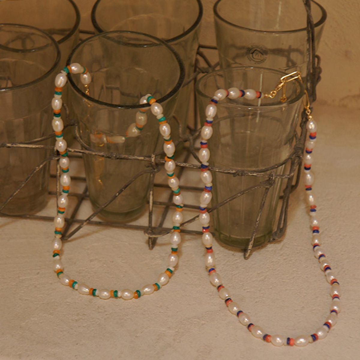트레쥬(TREAJU) TRIPLE COMBI COLOR PEARL NECKLACE