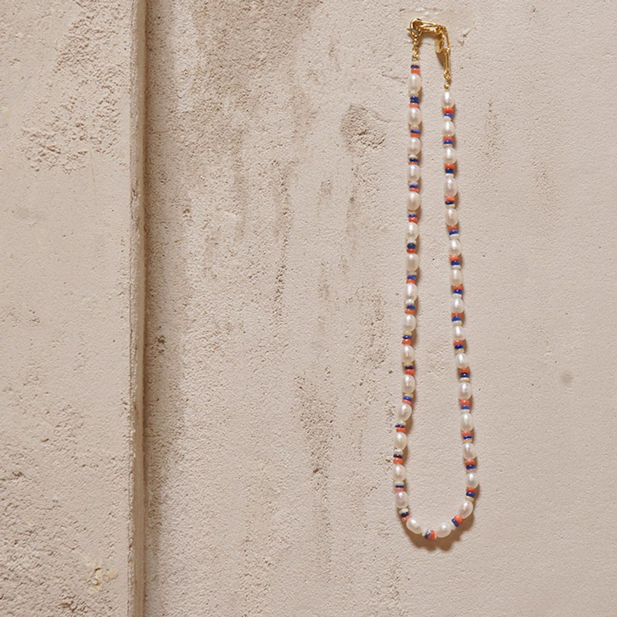 트레쥬(TREAJU) TRIPLE COMBI COLOR PEARL NECKLACE