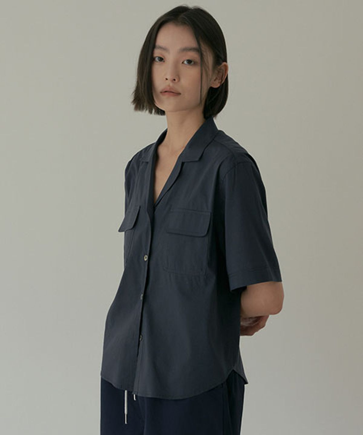 링서울(LINGSEOUL) bamboo blended pocket blouse-navy