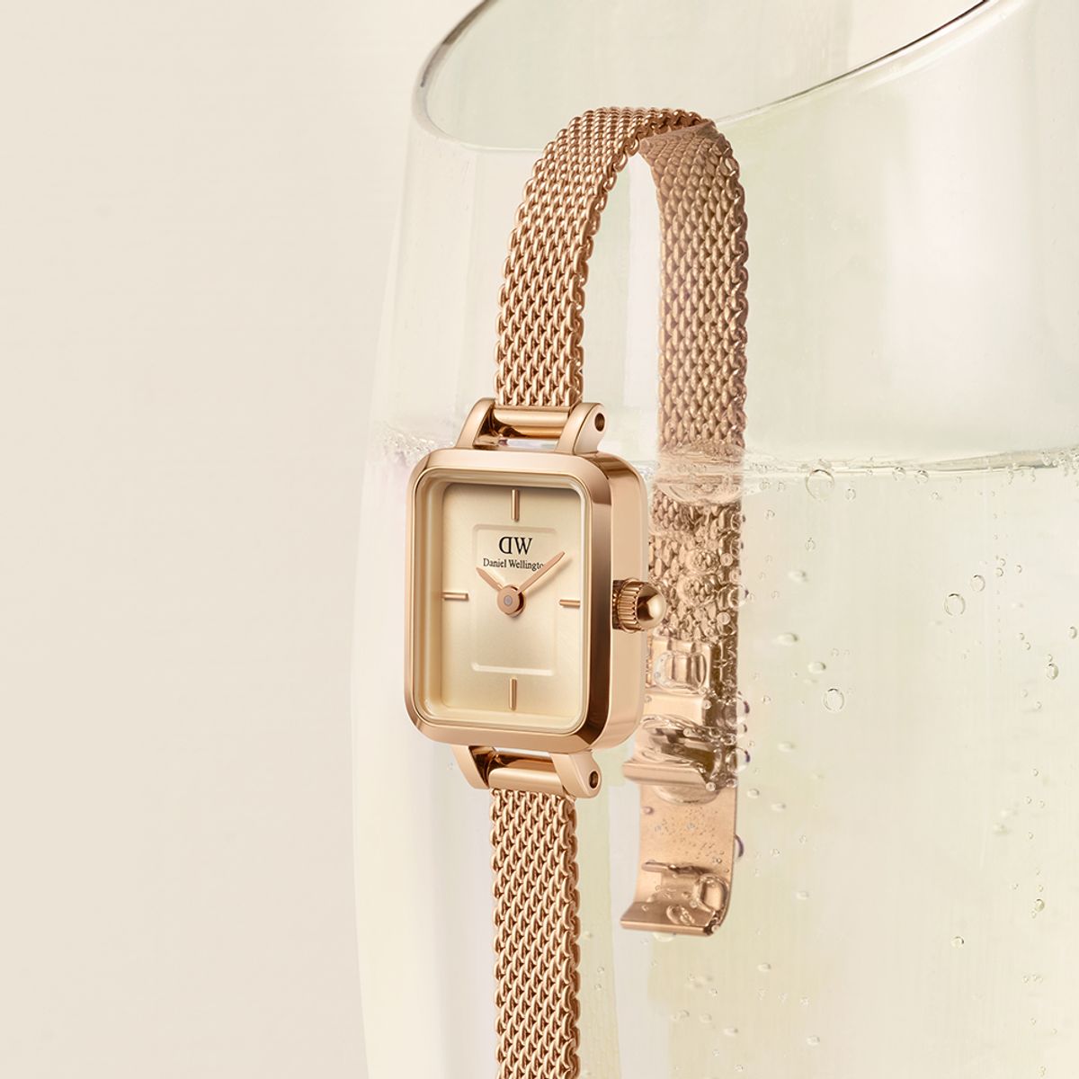 다니엘 웰링턴(DANIEL WELLINGTON) QUADRO MINI MELROSE CHAMPAGNE 여자 메탈시계