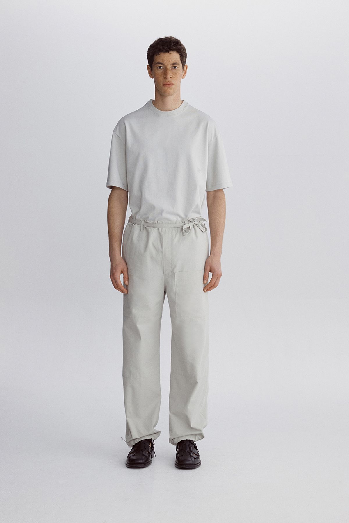 호이테(HEUTE) COTTON DRAWSTRING PANTS GREY