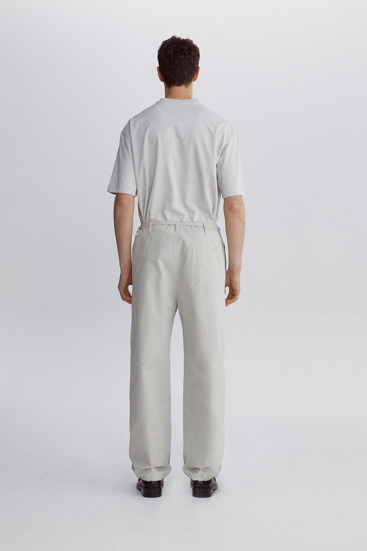 호이테(HEUTE) COTTON DRAWSTRING PANTS GREY