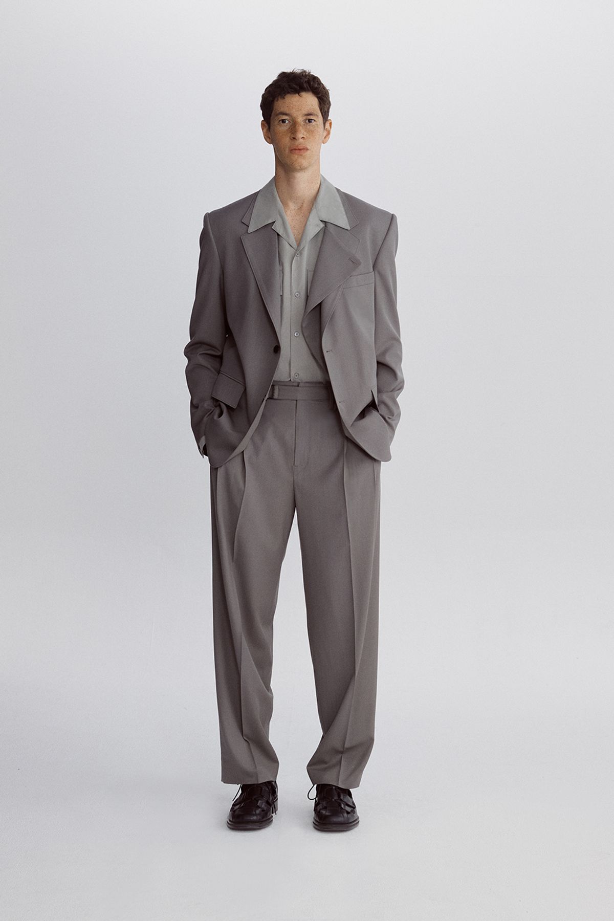 호이테(HEUTE) DOUBLE LAPEL SINGLE JACKET LIGHT KHAKI