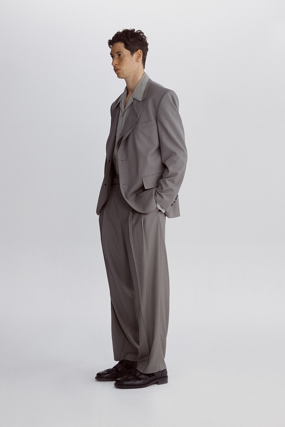 호이테(HEUTE) DOUBLE LAPEL SINGLE JACKET LIGHT KHAKI