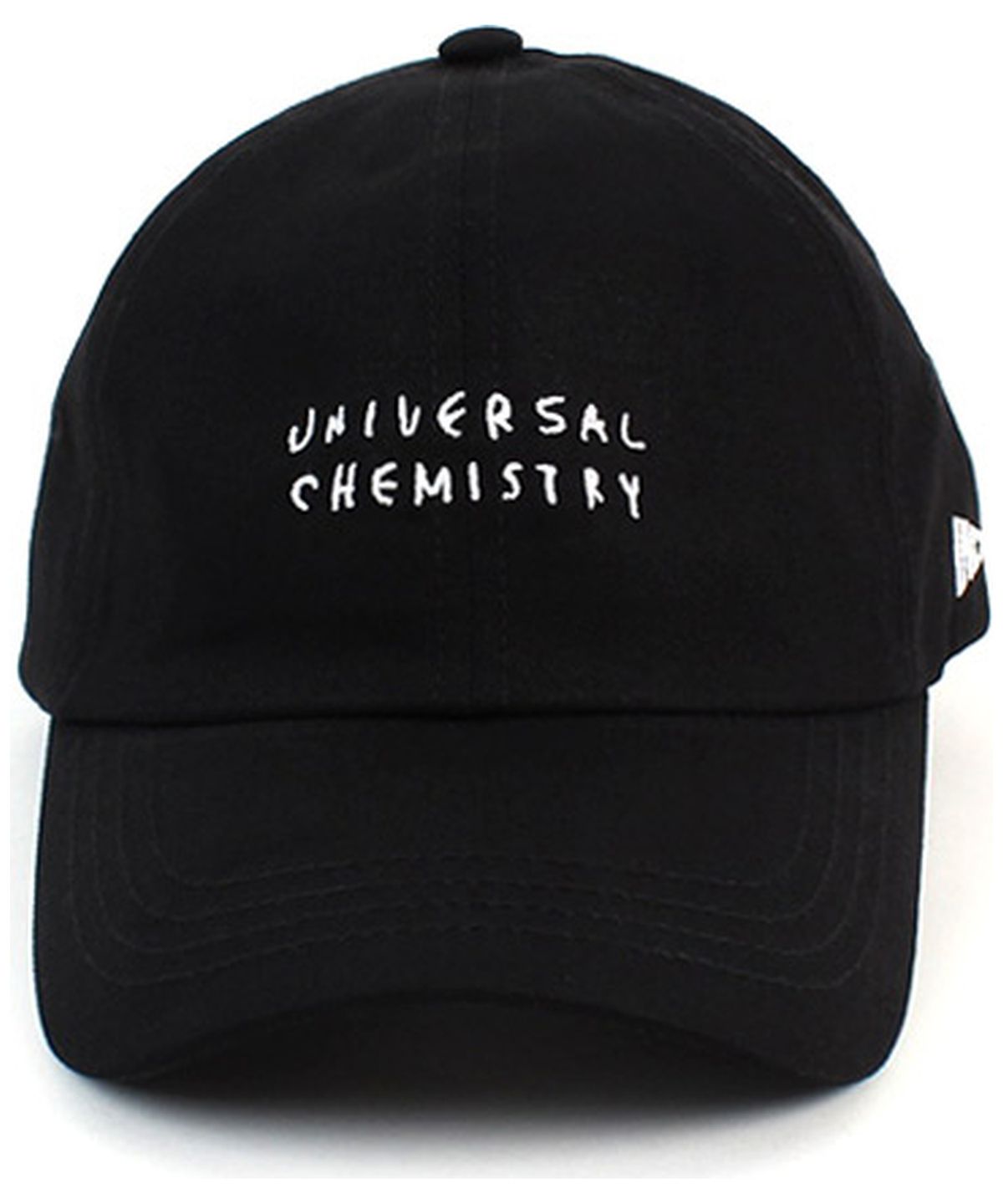 유니버셜 케미스트리(UNIVERSAL CHEMISTRY) Front Logo Cotton Black Ballcap 코튼볼캡