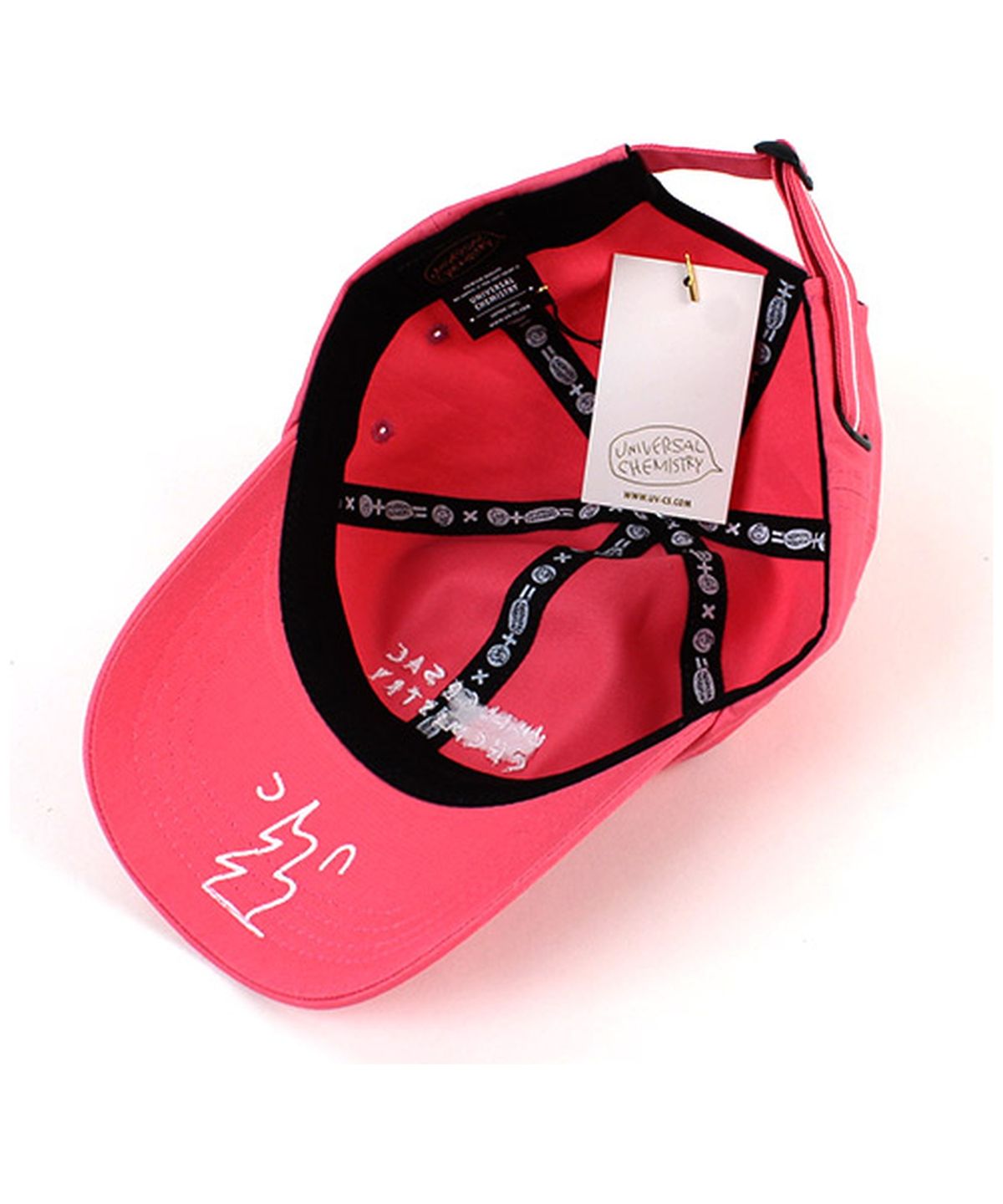 유니버셜 케미스트리(UNIVERSAL CHEMISTRY) Front Logo Cotton Pink Ballcap 코튼볼캡