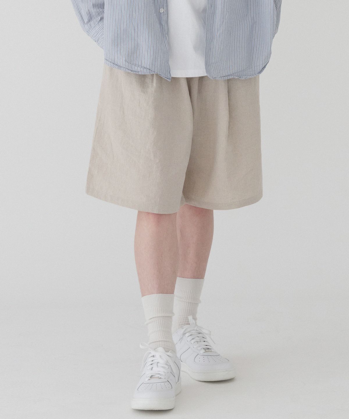 피아네르(PIANER) 컴포터블 린넨 원 턱 버뮤다 팬츠 (베이지)