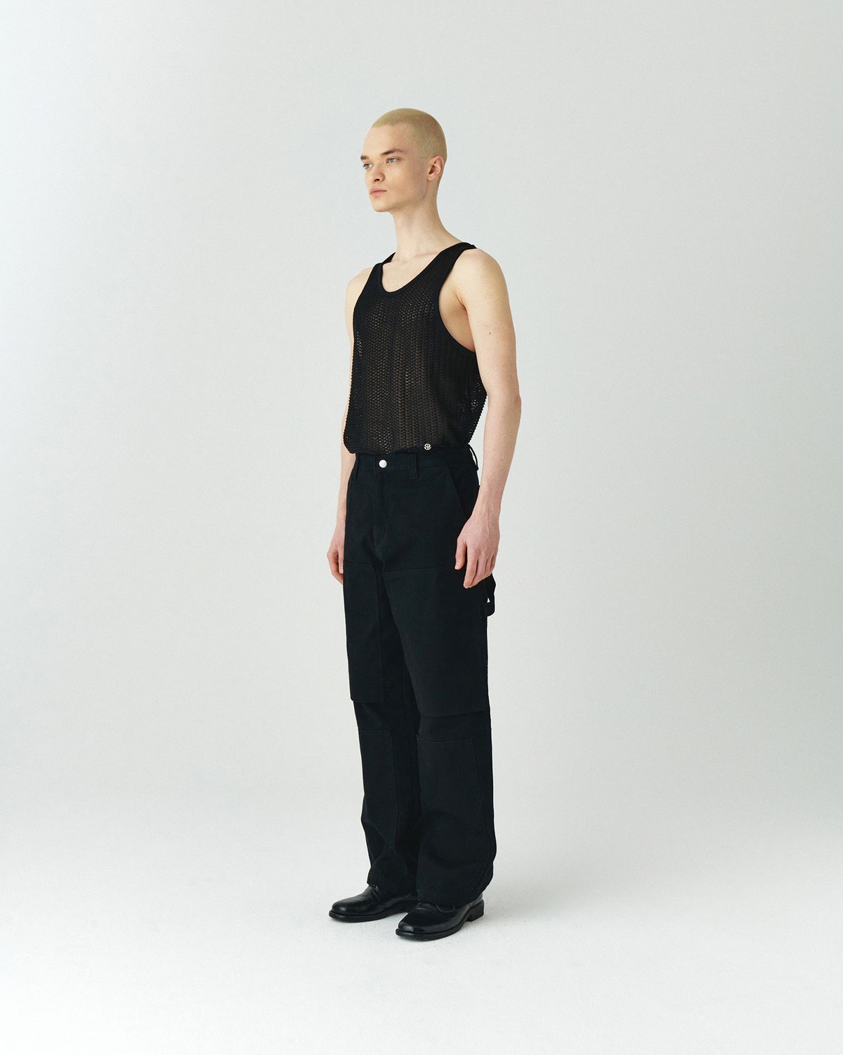 호이테(HEUTE) KNIT SLEEVELESS TOP BLACK
