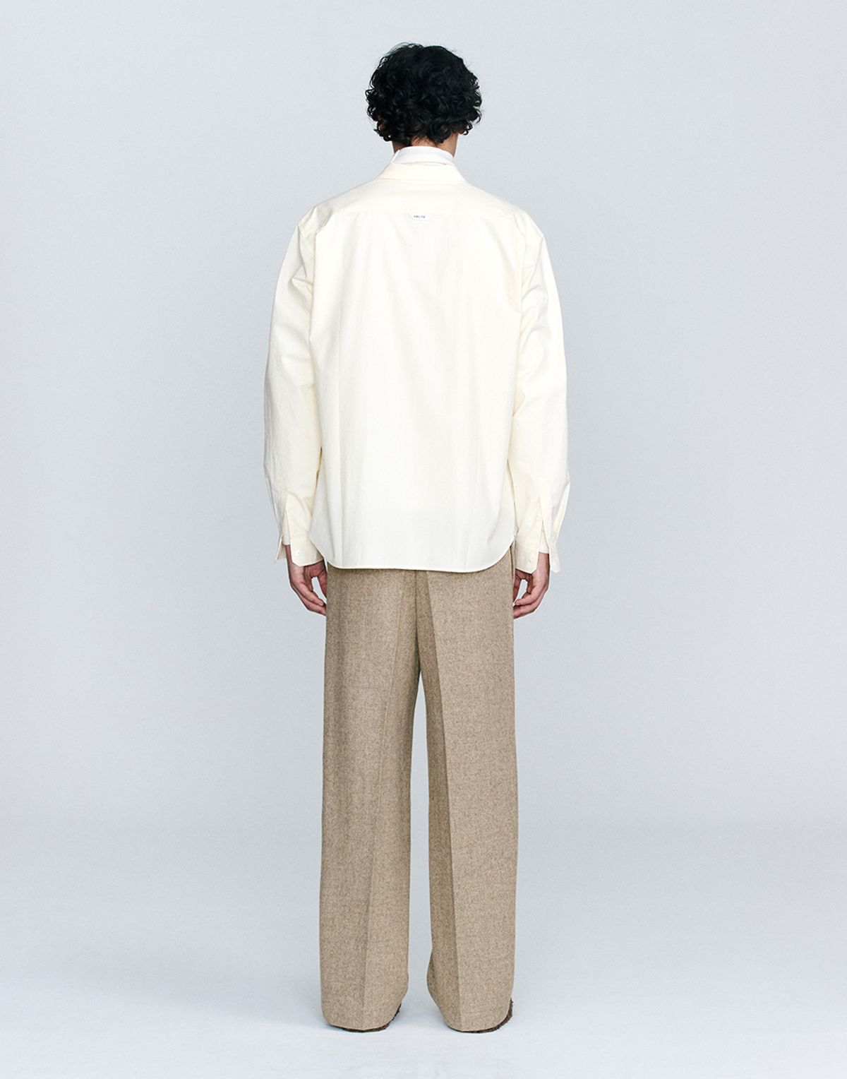 호이테(HEUTE) REGULAR COLLAR COTTON SHIRT CREAM