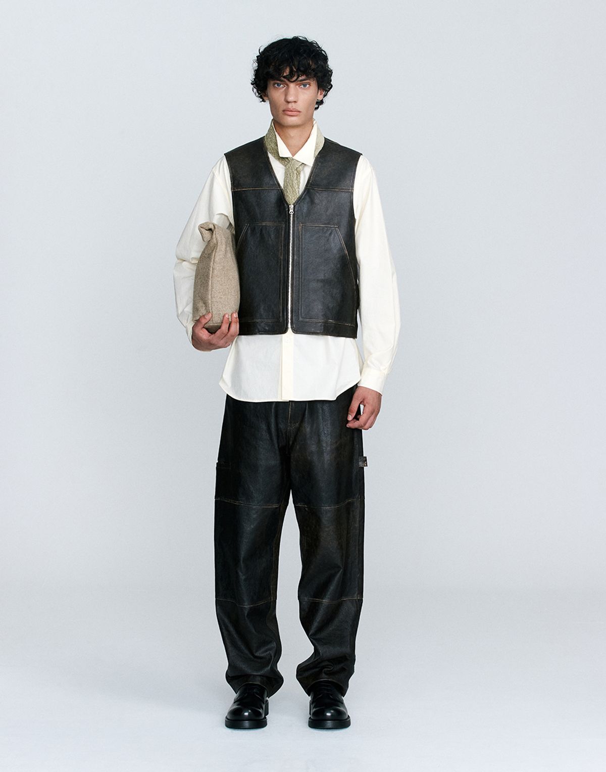 호이테(HEUTE) REGULAR COLLAR COTTON SHIRT CREAM