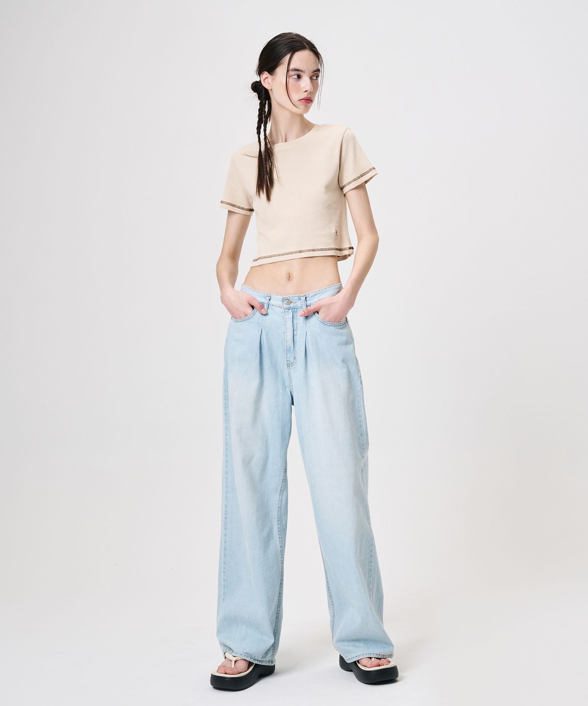 에트몽(ETMON) Pigment Stitch Detail T-Shirt, Beige