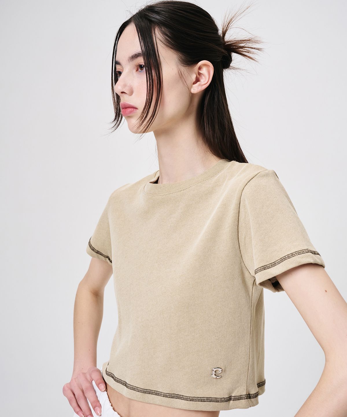 에트몽(ETMON) Pigment Stitch Detail T-Shirt, Khaki