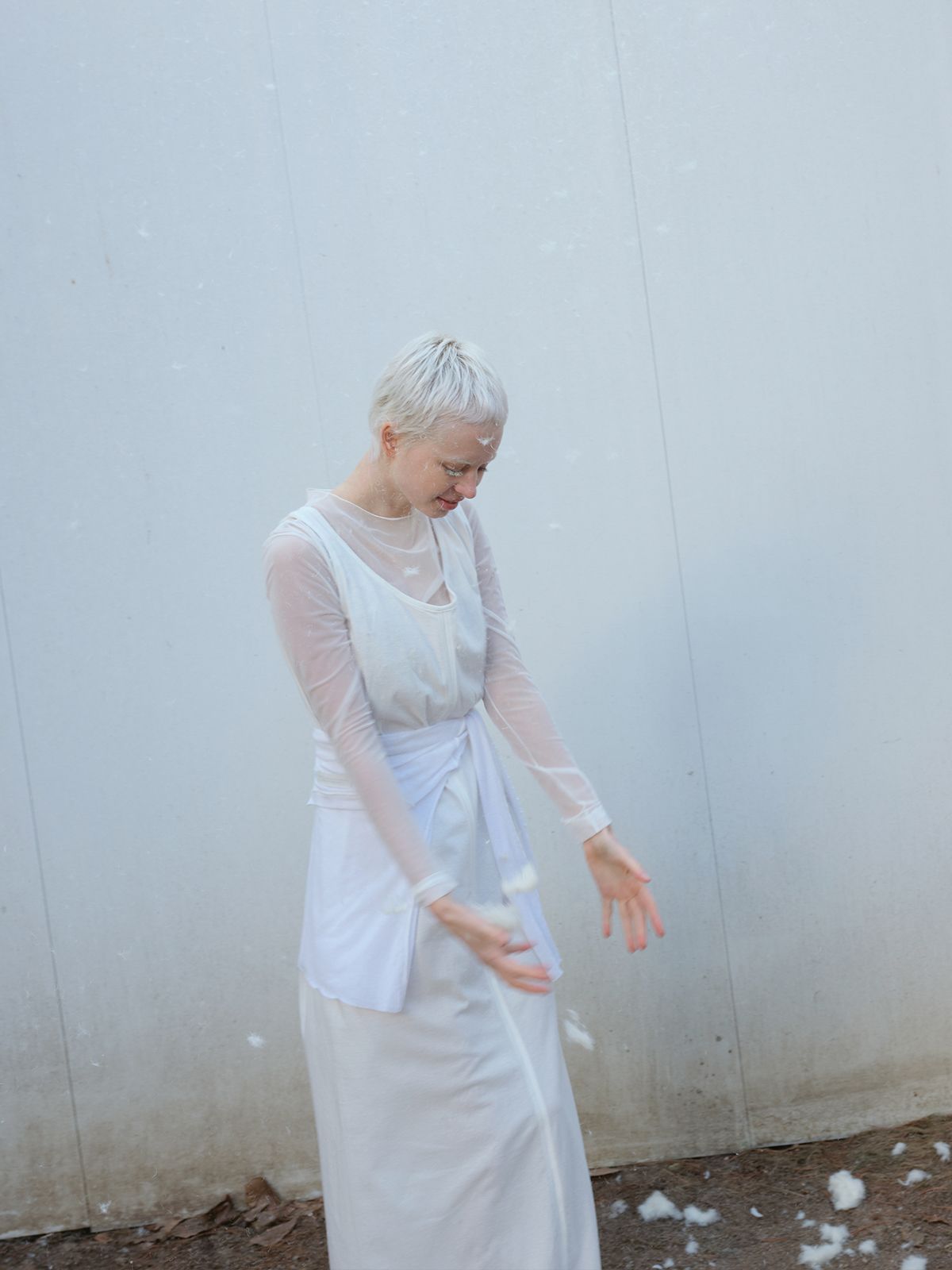 韓国商品/ NOTHINGEVERYTHING MUSINSA公式 | NOTHINGEVERYTHING MESH LONG SLEEVE TOP IN WHITE