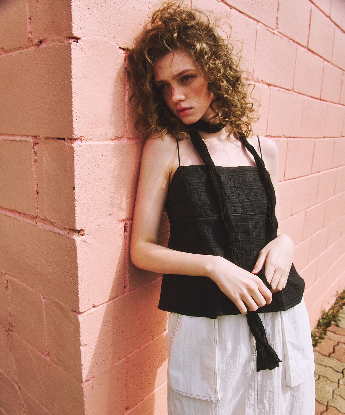 에트몽(ETMON) Linen Sleeveless Blouse, Black