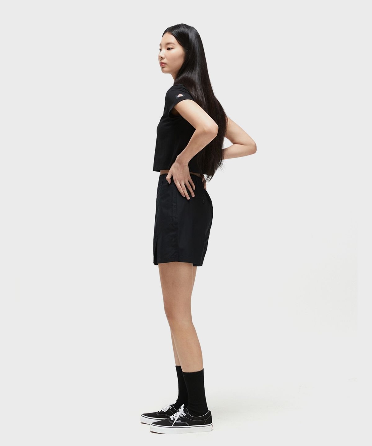 디키즈(DICKIES) 오리지널 로고 크롭 티셔츠 Black