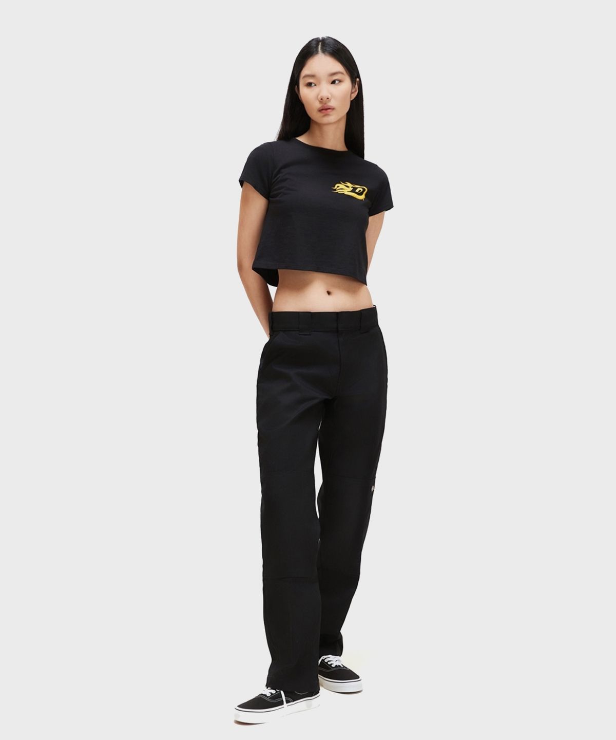 디키즈(DICKIES) 미니 플레임 D 크롭 티셔츠 Black