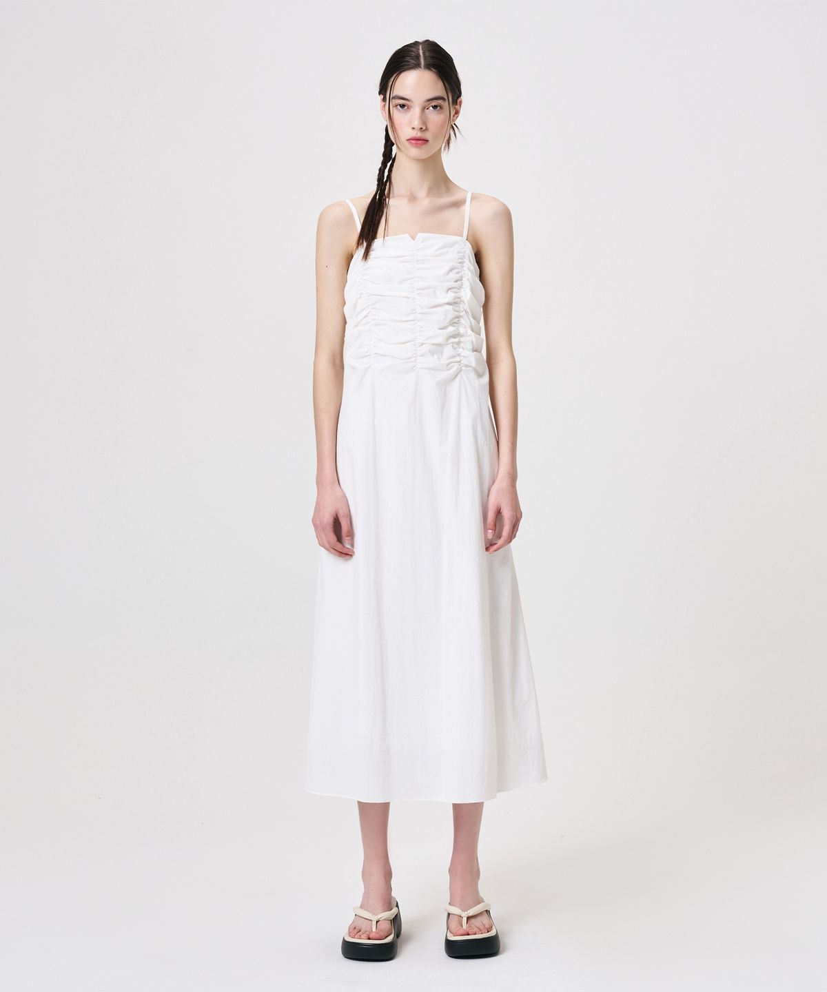 에트몽(ETMON) Slip Heart Neck Shirring Dress, White