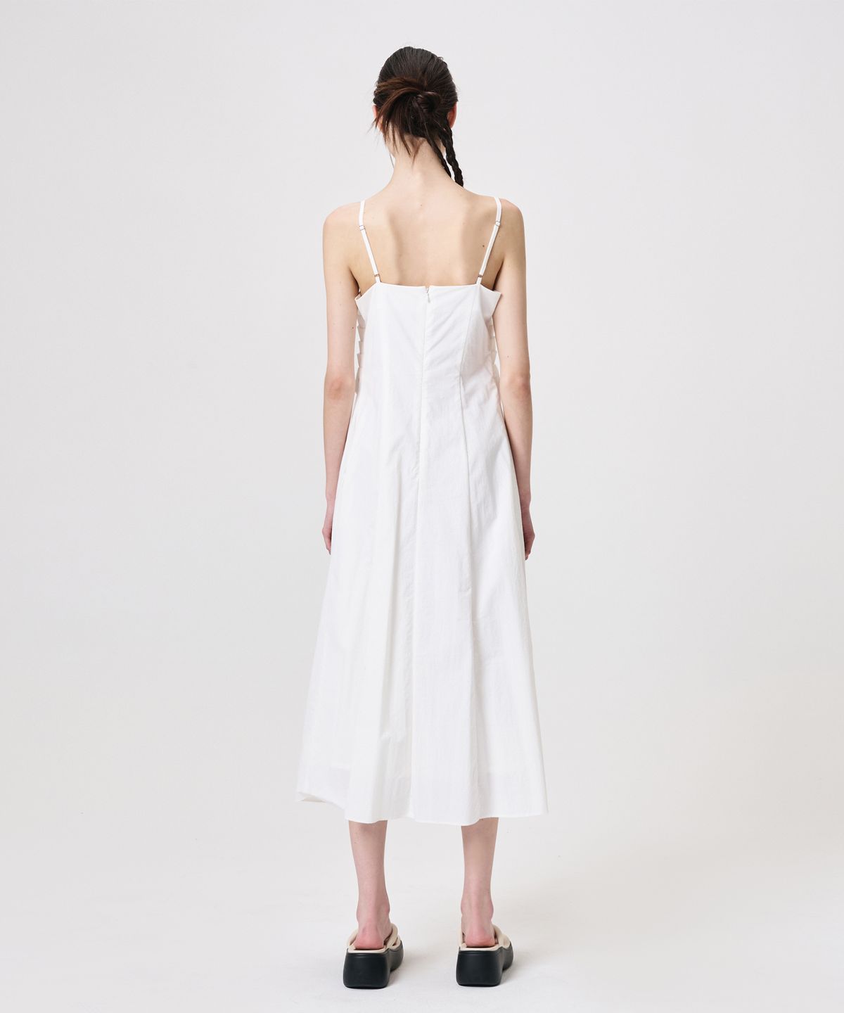 에트몽(ETMON) Slip Heart Neck Shirring Dress, White