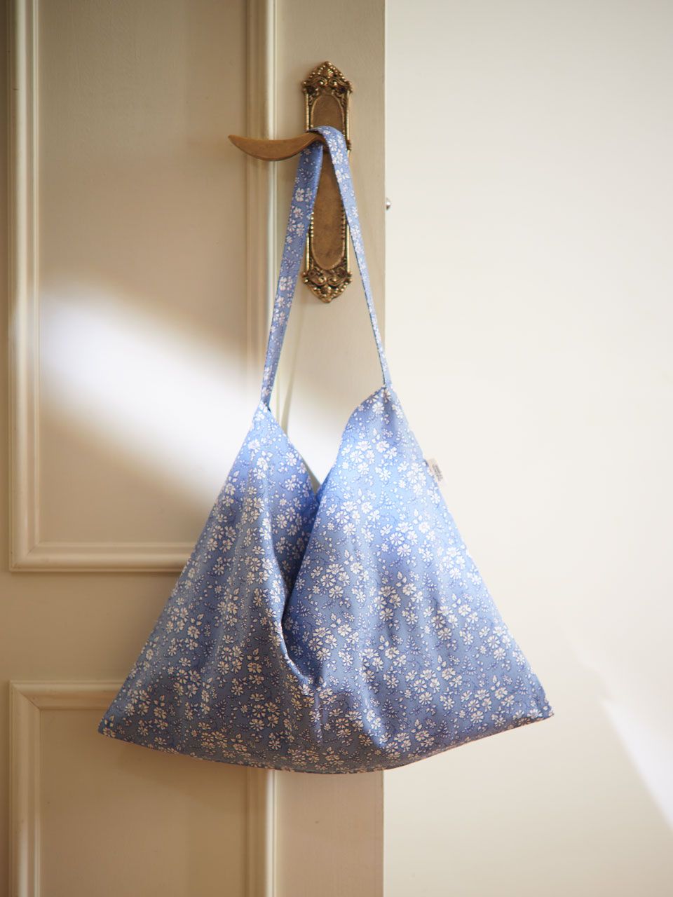 maison creme☆Floral eco bag MUSINSA | MAISON CREME Floral eco bag _ Blue