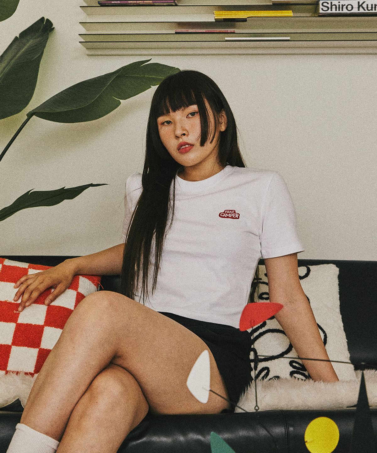 페이크캠퍼(FAKE CAMPER) 우먼스 캠퍼 로고 반팔티셔츠 [WHITE]