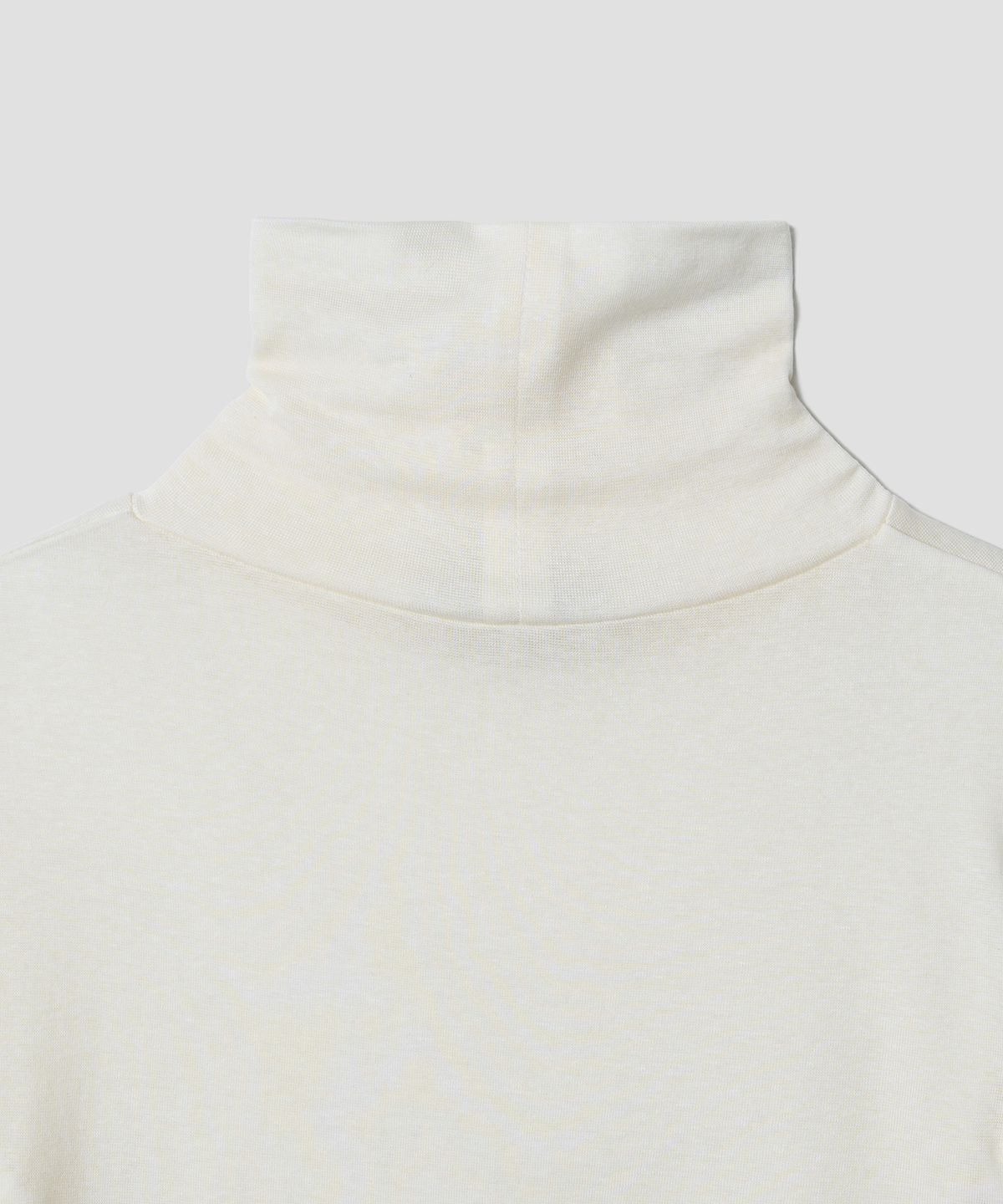 튜드먼트(TTUDEMENT) BASIC ROLL-NECK PULLOVER_IVORY