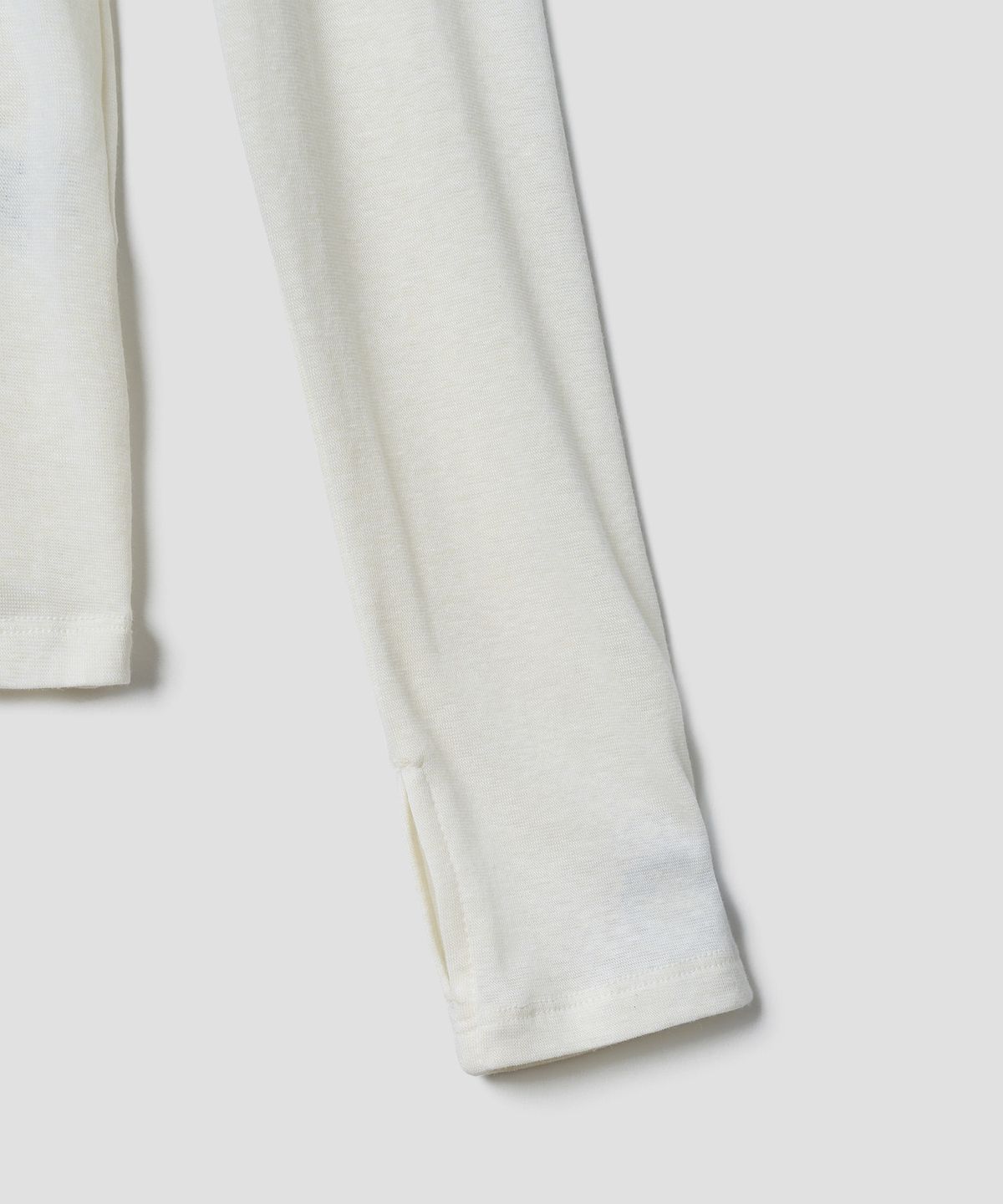 튜드먼트(TTUDEMENT) BASIC ROLL-NECK PULLOVER_IVORY