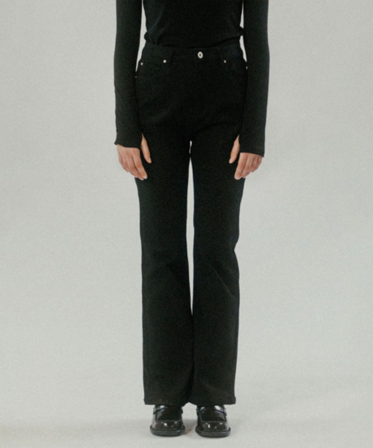튜드먼트(TTUDEMENT) COTTON BOOTSCUT PANTS BLACK