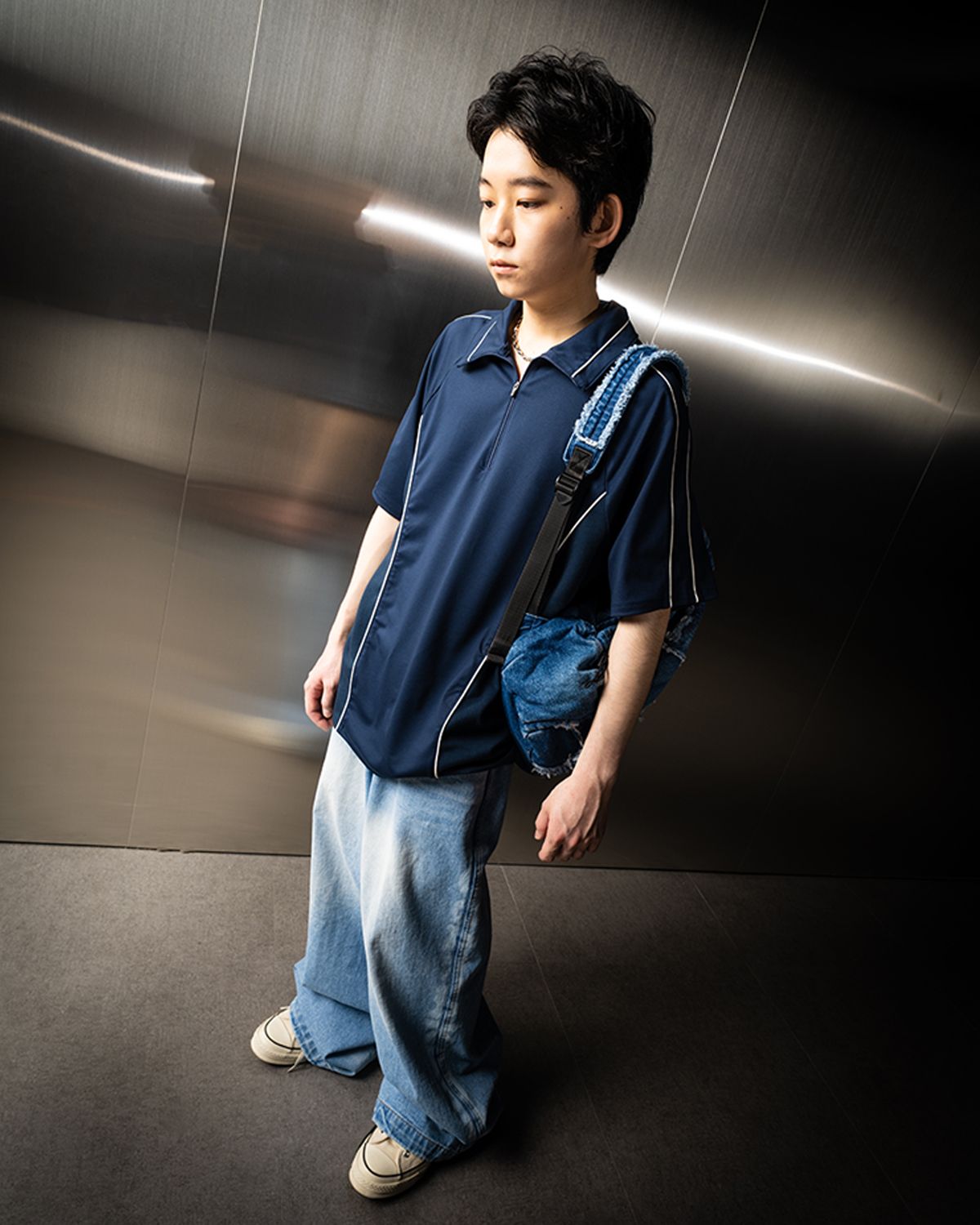 이우가마카라스(IUGAMAKARAS) Piping Half Zip-Up Jersey (Navy)
