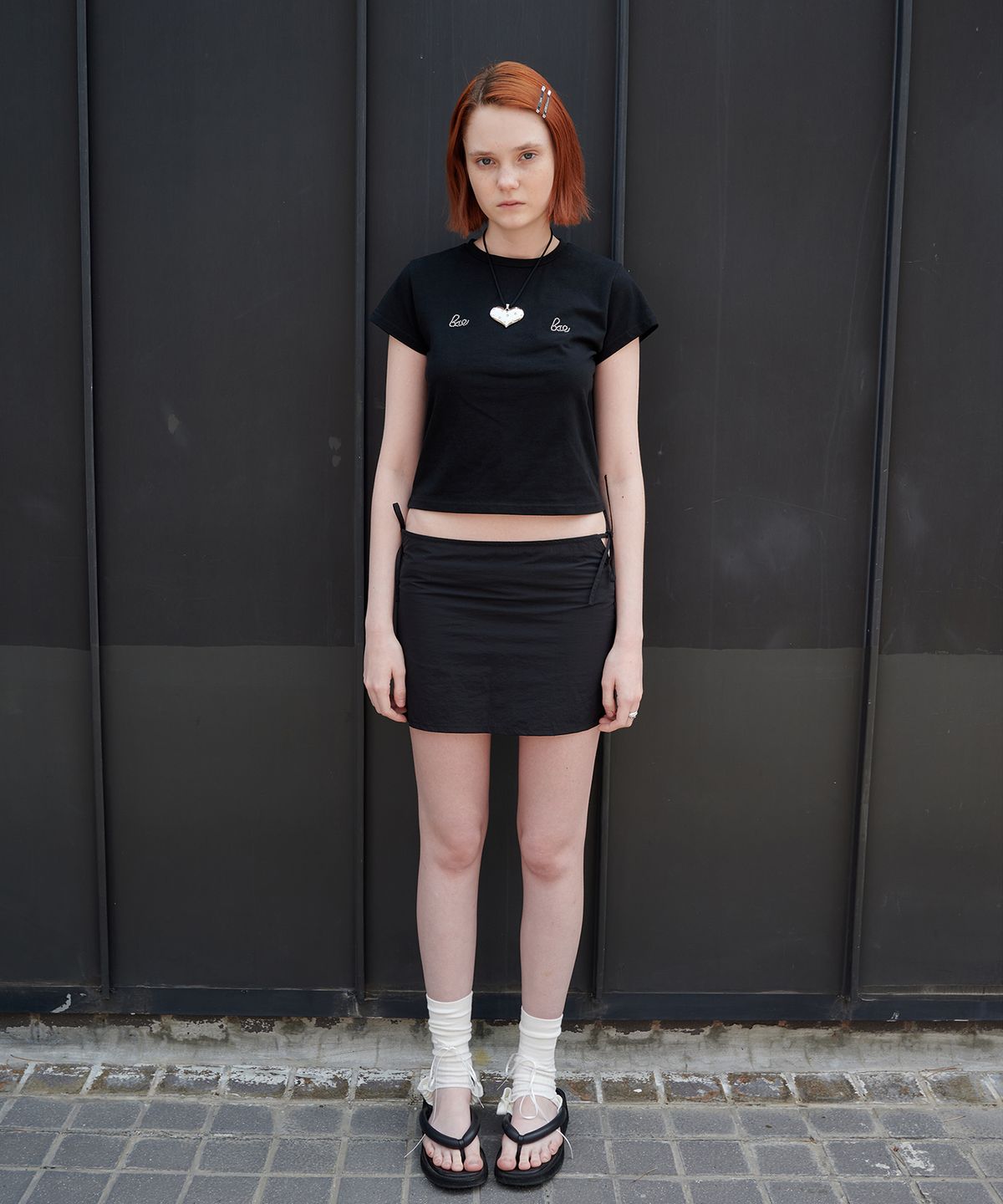 배배(BAEBAE) Bae Baby Tee (black)