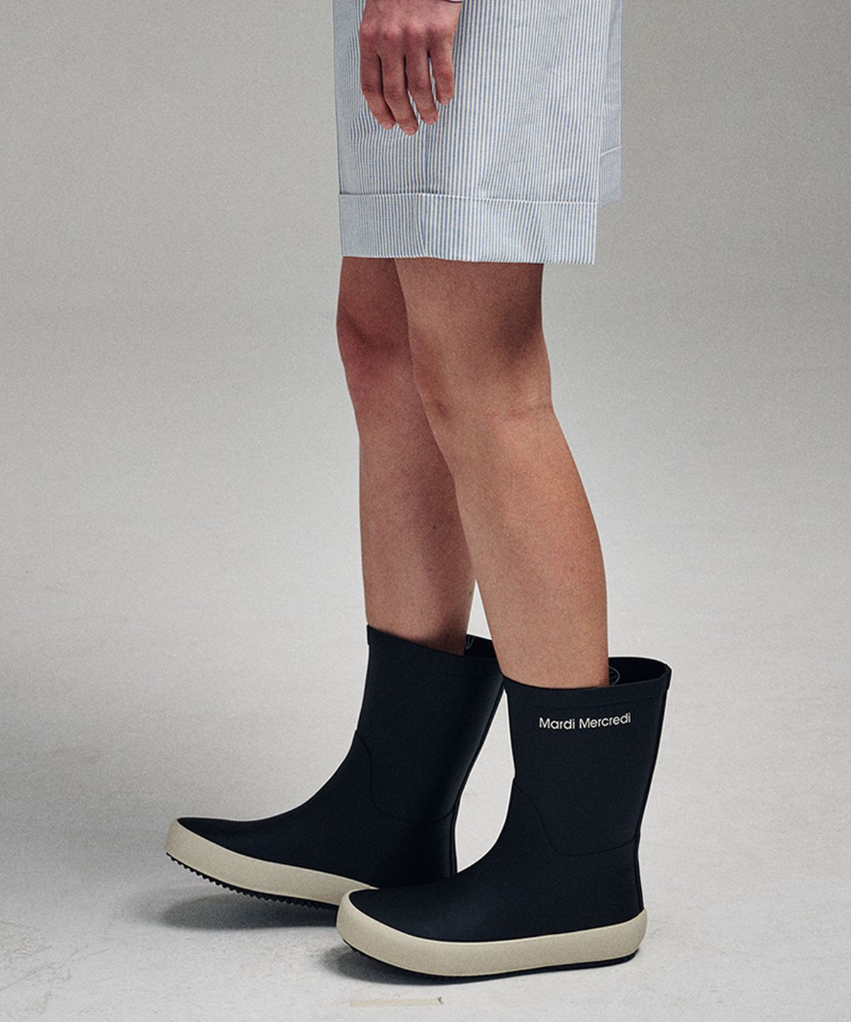 마르디 메크르디 레폼프(MARDI MERCREDI LESPOMPES) PLUIE RAIN BOOTS_BLACK