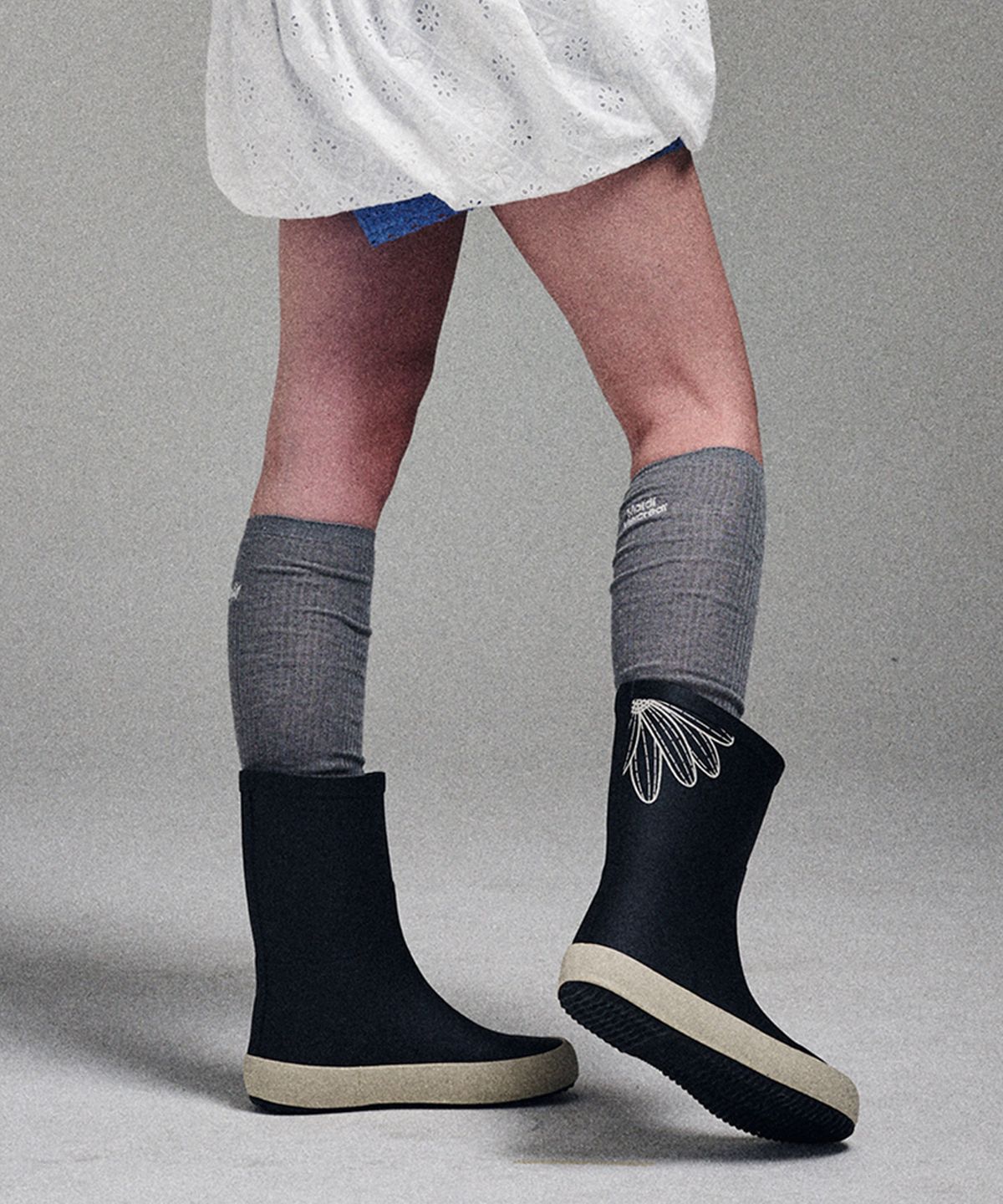 마르디 메크르디 레폼프(MARDI MERCREDI LESPOMPES) PLUIE RAIN BOOTS_BLACK