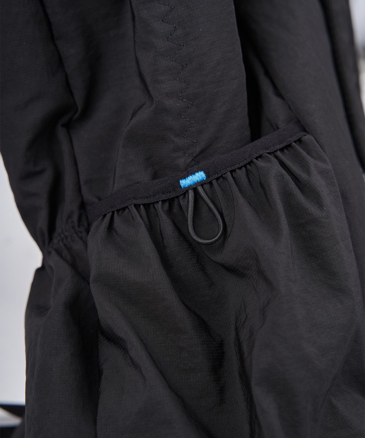 초록스튜디오(CHOROK STUDIO) Nagaja Peanut Bag #1 (Black)